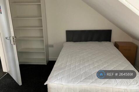 Top Floor En-Suite Bedroom