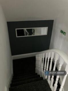 Landing / Stairs