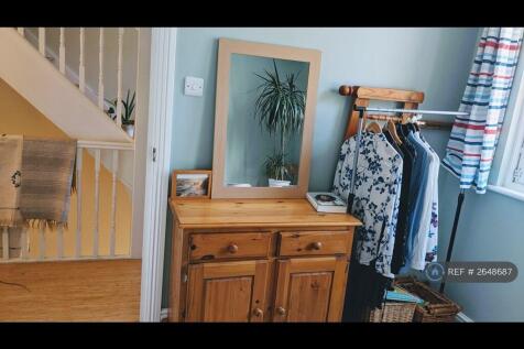 2nd Bedroom (1st Floor)