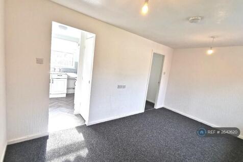 Living / Bedroom Area