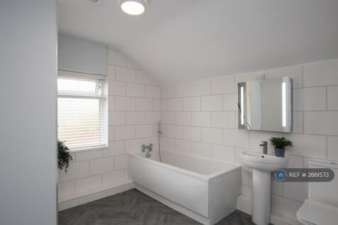 Newly Renovated Bathroom