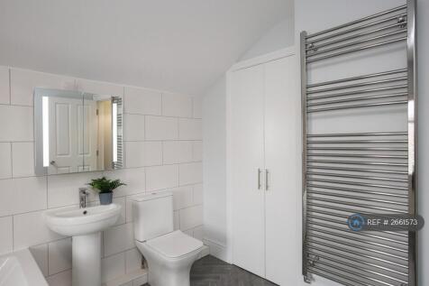 Newly Renovated Bathroom