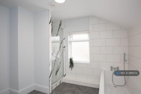 Newly Renovated Bathroom