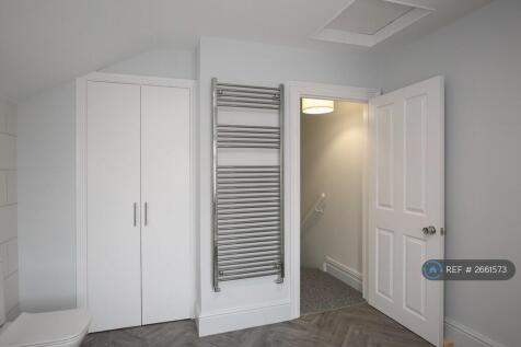 Newly Renovated Bathroom