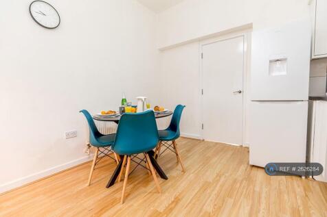 Northamptonservicedapartment Selfcatering Shortlet