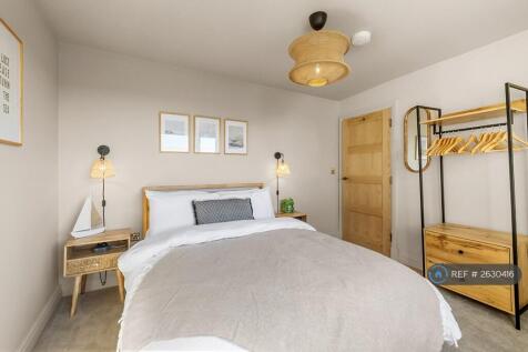 Bedroom 2 (Double)