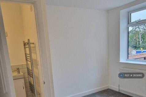 Bedroom With Ensuite Shower Room 