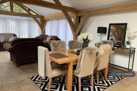 Kitchen/Lounge/Dinner