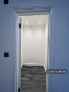 Storage Room / Walk In Closet