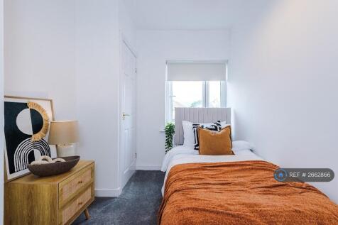 2nd Bedroom