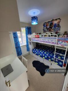 Bedroom 2 (Pic1)