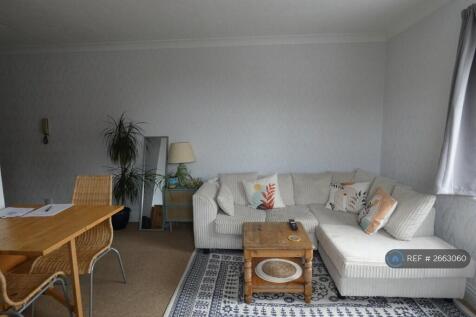 Spacious Lounge/Diner