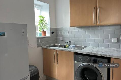 Kitchen With Space For Fridge Freezer