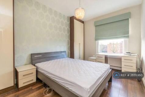 Super King Size Bed With Views Of Paddington Rec
