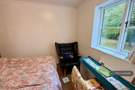 Small Bedroom