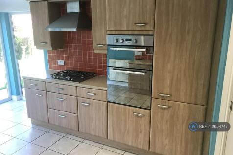 Kitchen - Facing Oven