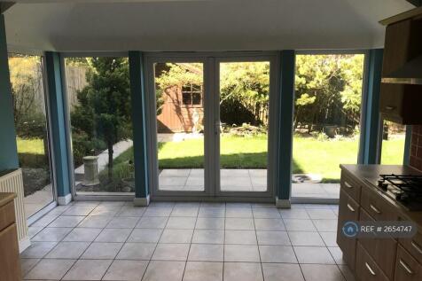 Kitchen - Facing Patio Doors At Rear