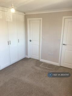 Master Bedroom 1 - Facing Ensuite