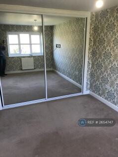 Bedroom 2 - Facing Integral Wardrobes