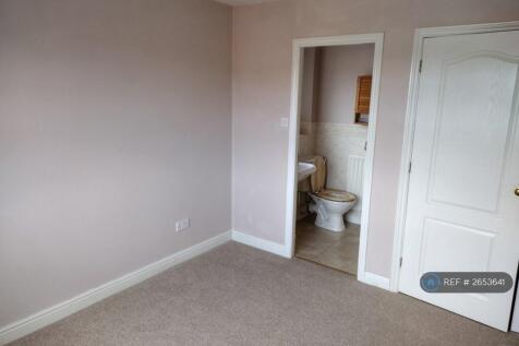 Master Bedroom (With View To En-Suite)