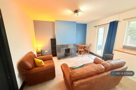 Shared Lounge/Diner Area