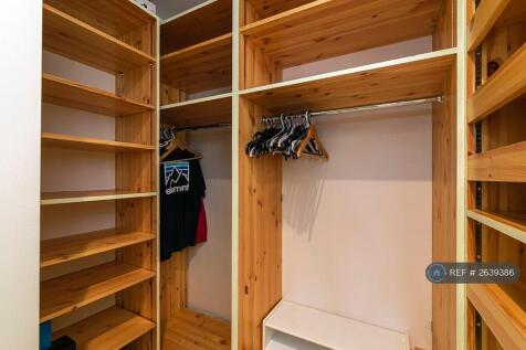 Master Bedroom - Wardrobe