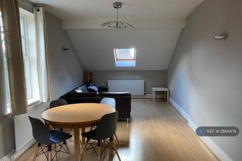 Open Plan Living / Dining