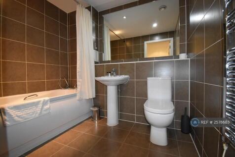 Main Bathroom With Shower