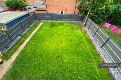 Large Comunal Garden