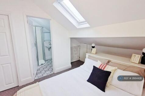Bedroom 4 - Ensuite