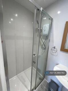 Bedroom 5 - Ensuite