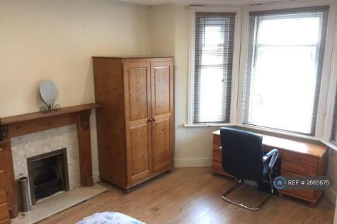 Bedroom 2 Downstairs Front