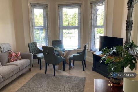 Lounge 1