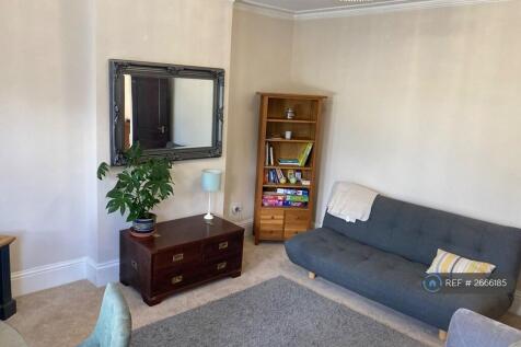 Lounge 3
