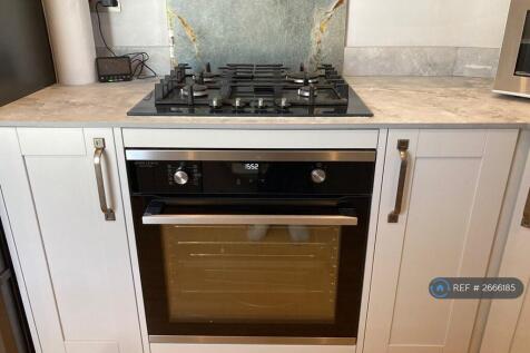 Kitchen 4