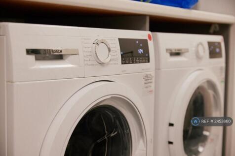 Washing Machines In Laundry Room (Free)