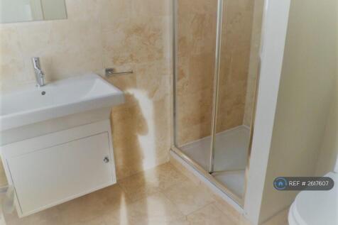 2nd En-Suite Bathroom