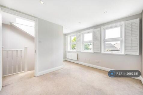 Bedroom (Loft Room)