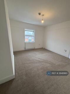 Spacious Lounge With Separate Kitchen