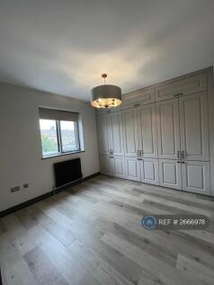 Bedroom (1/2) (Private)