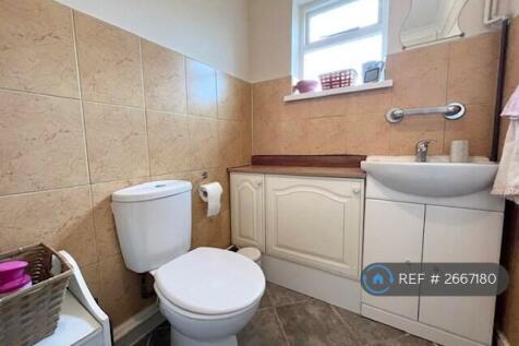 Ground Floor Cloakroom