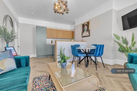 Open Plan Living Dining Area With Kitchen