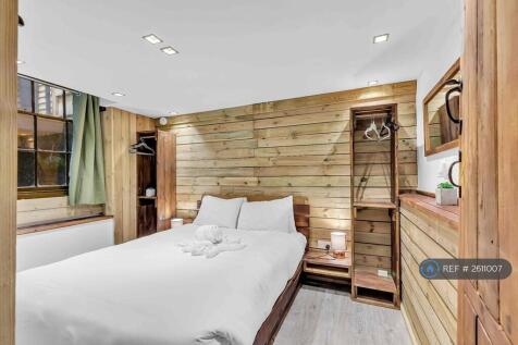 Bedroom With Double Bed