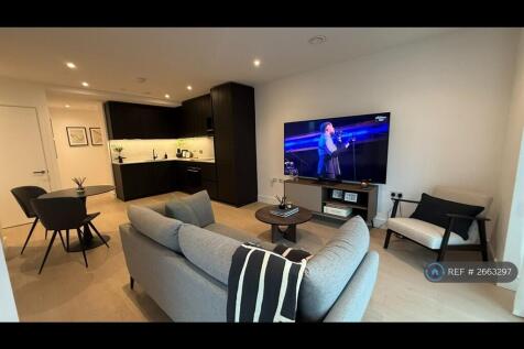 Living Room &amp; Kitchen 