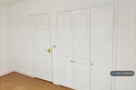 Built In Wardrobes Rear Bedroom