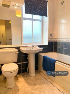 Bath & Shower Room