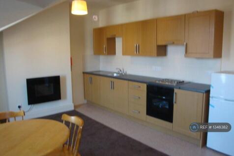 Kitchen/ Dining Area