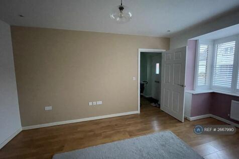 Living Room And Bay Window