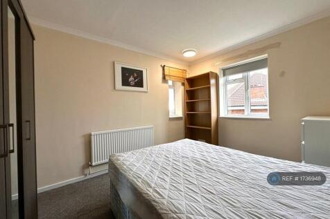 Double Bedroom 1