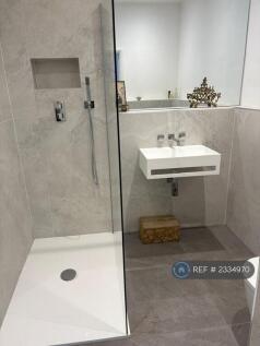 En-Suite Bathroom (To Bedroom 2) 